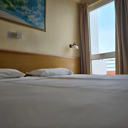 大使酒店 酒店 Xemxija Bay