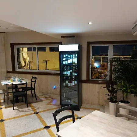 Hotel Ambassador