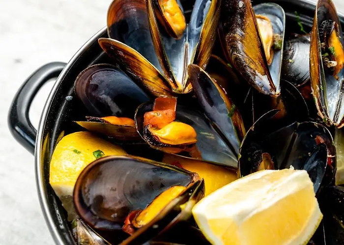 大使酒店 3* Xemxija Bay