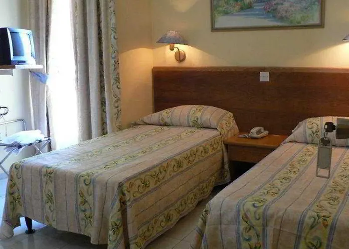 大使酒店 3* Xemxija Bay