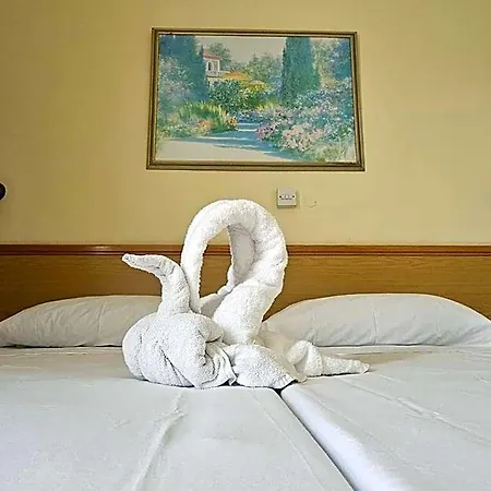 Hotel Ambassador