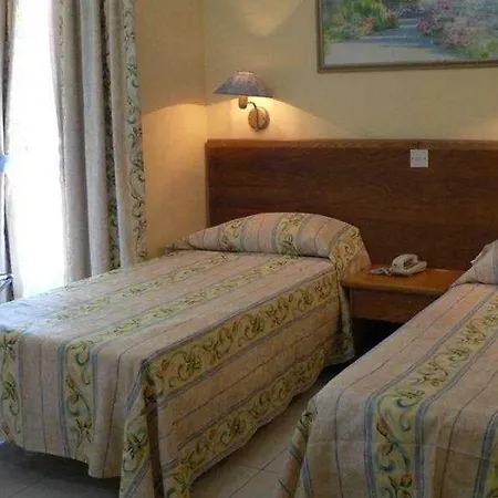 Ambassador 3* Xemxija Bay