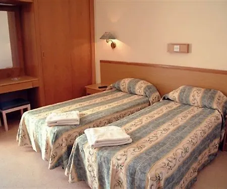 大使酒店 Xemxija Bay