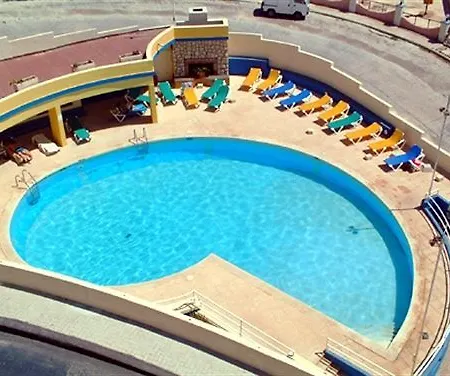 Ambassador Hotel 3*