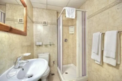 앰버서더 3* Xemxija Bay