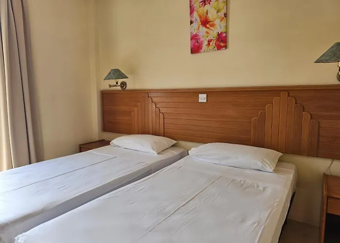 Ambassador 3* Xemxija Bay