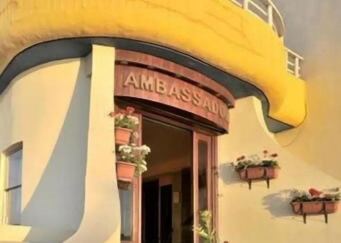 Ambassador Ξενοδοχείο 3*