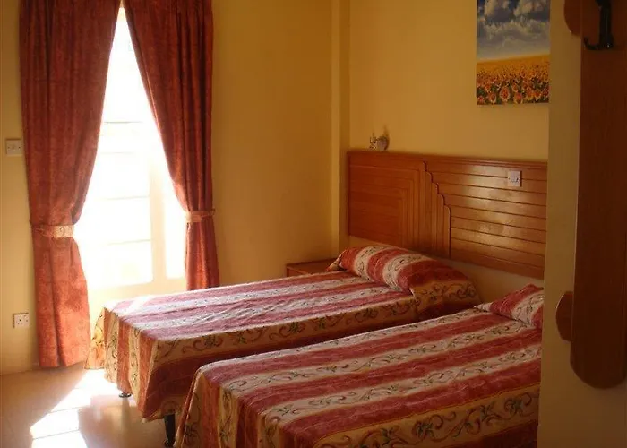 Ξενοδοχείο Ambassador 3*