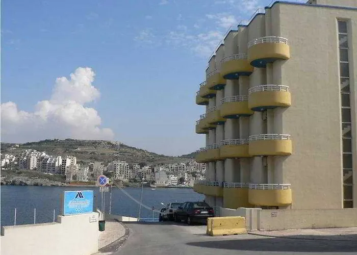 호텔 앰버서더 Xemxija Bay